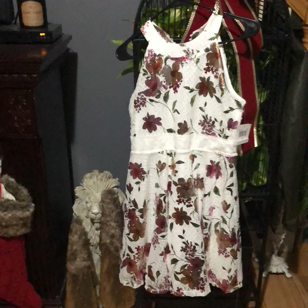 Ultra Rare! NWT Gorgeous Foil Floral Crochet Dress Juniors 7/8 or Girls 16 - Picture 3 of 5